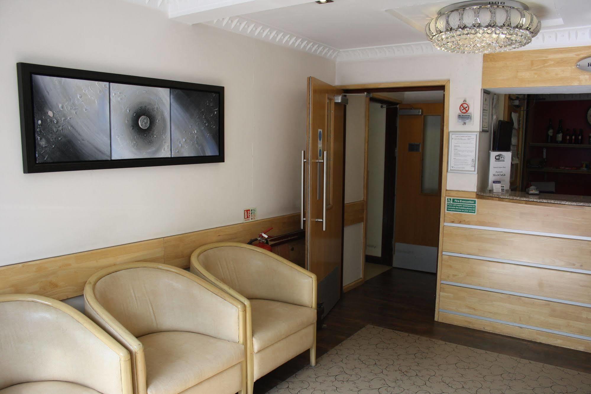 Eurotraveller Hotel- Express Londres Exterior foto